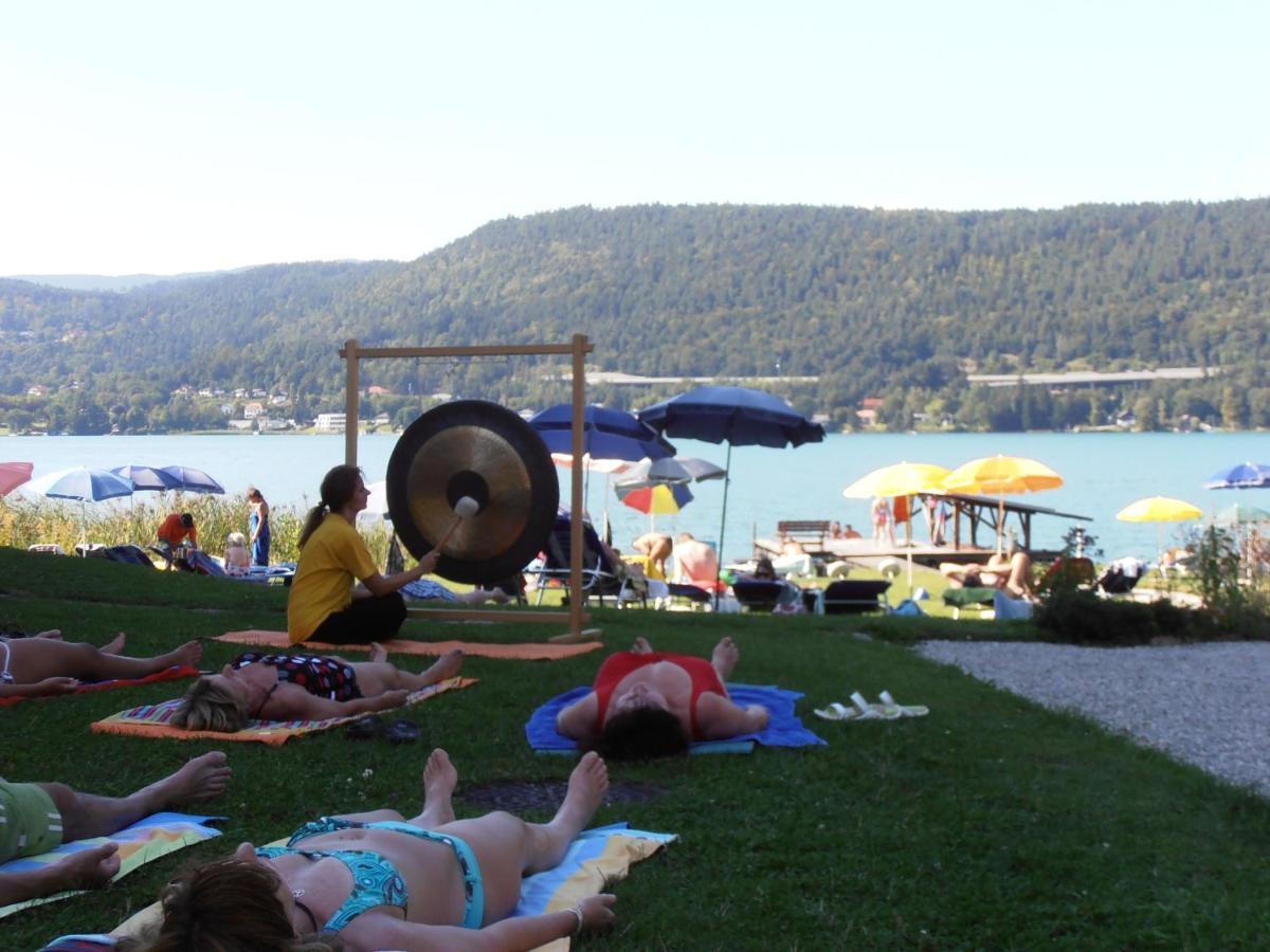 Strandhotel Schabus Velden am Woerthersee Exterior photo