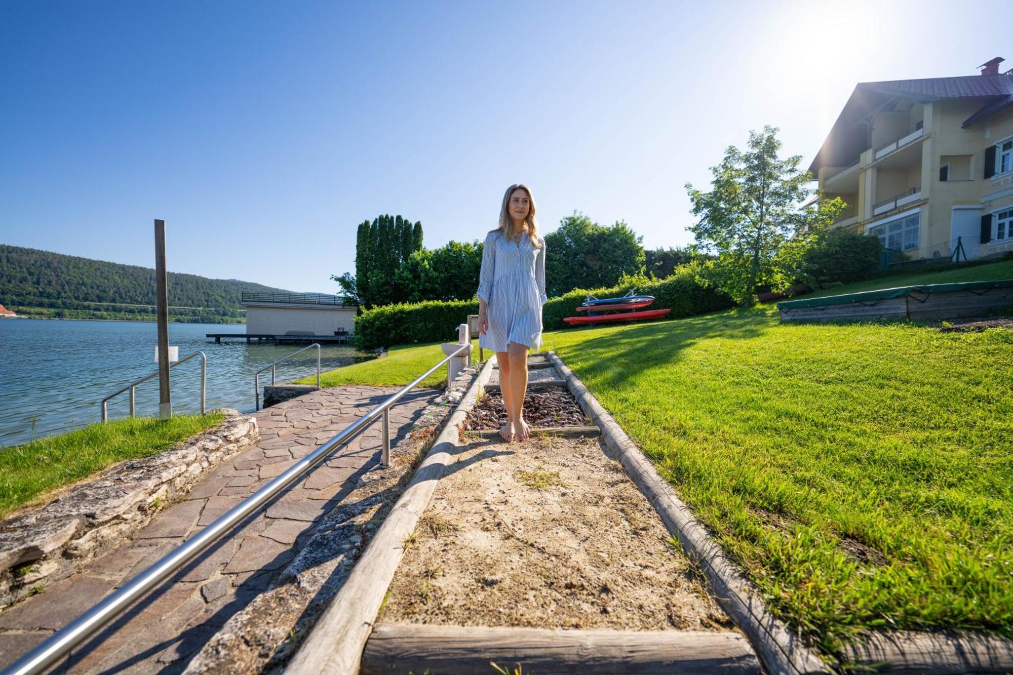 Strandhotel Schabus Velden am Woerthersee Exterior photo