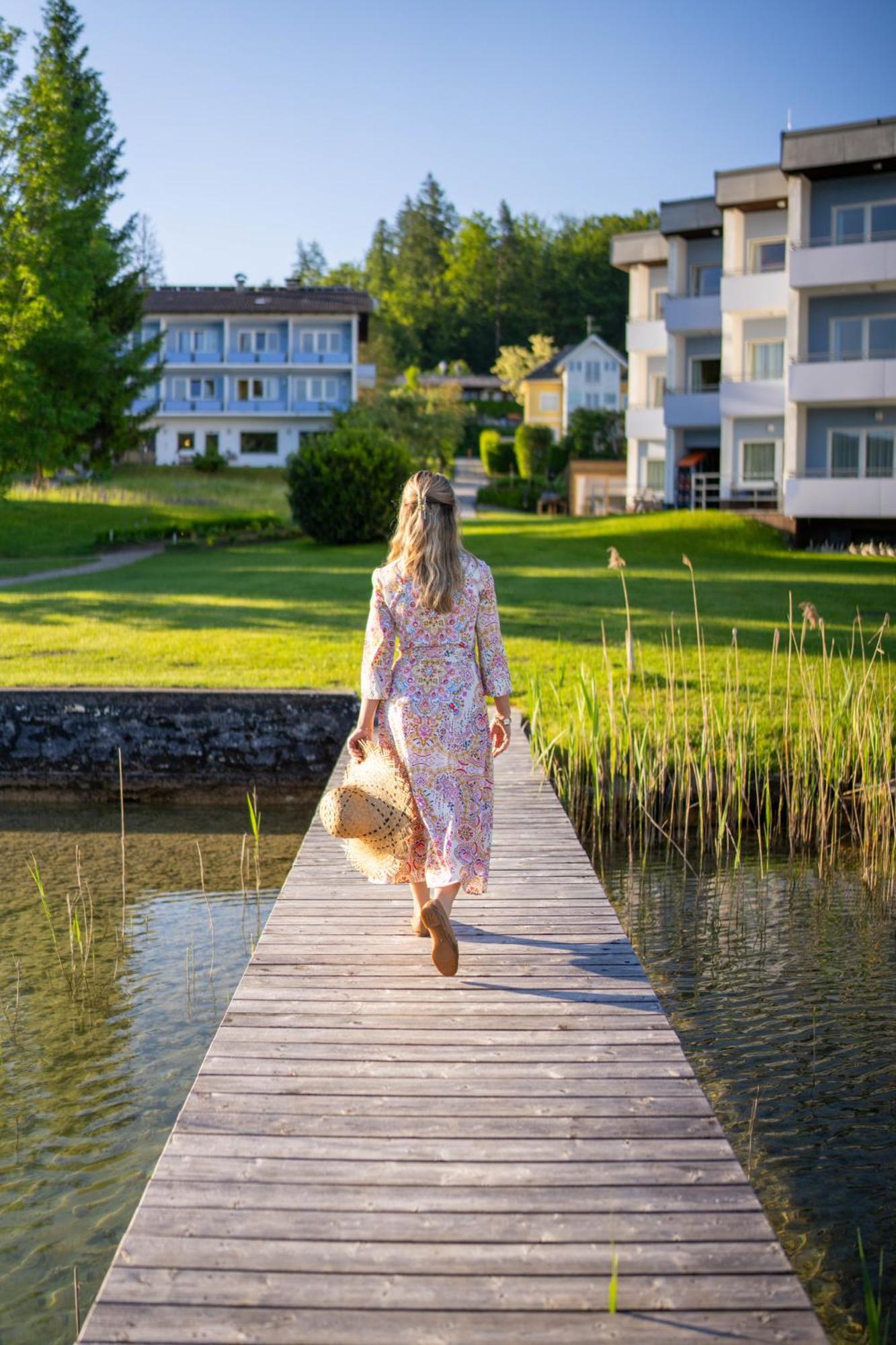 Strandhotel Schabus Velden am Woerthersee Exterior photo